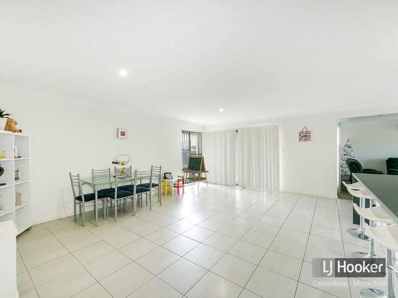 Photo - 17 Lomandra Drive, Morayfield QLD 4506 - Image 9