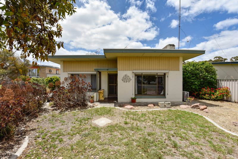 17 Long Street, Tintinara SA 5266