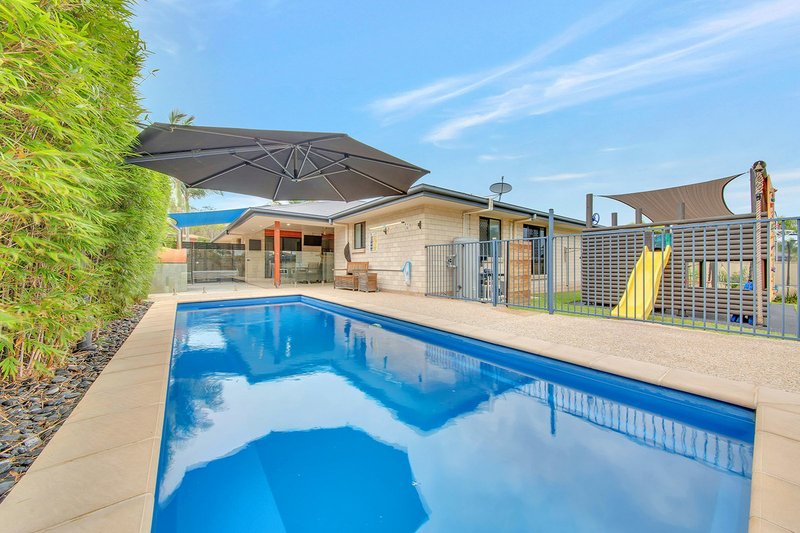 Photo - 17 Longreach Court, Tannum Sands QLD 4680 - Image 2