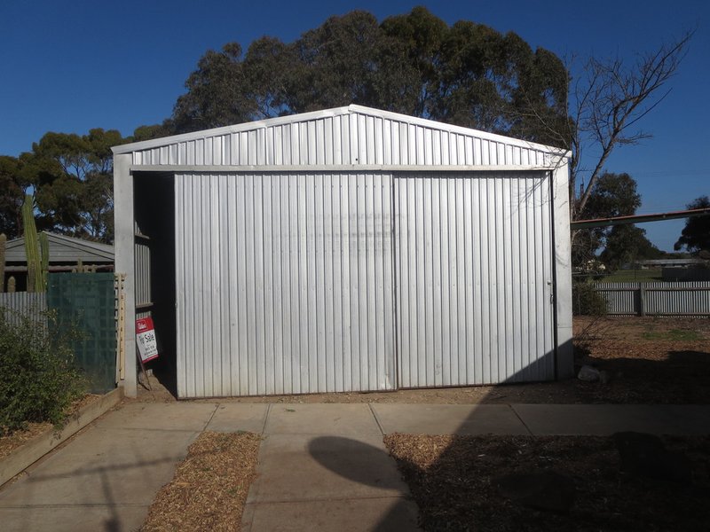 Photo - 17 Lorikeet Ave , Murray Bridge SA 5253 - Image 3