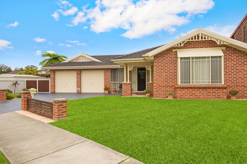 17 Lorraine Avenue, Berkeley Vale NSW 2261