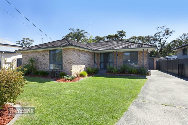 17 Lovegrove Street, Shoalhaven Heads NSW 2535