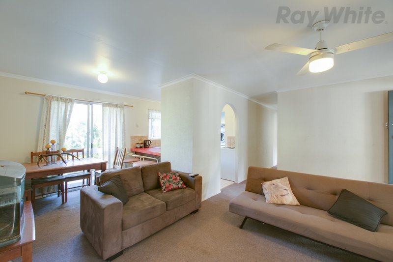 Photo - 17 Luckie Crescent, Tivoli QLD 4305 - Image 2