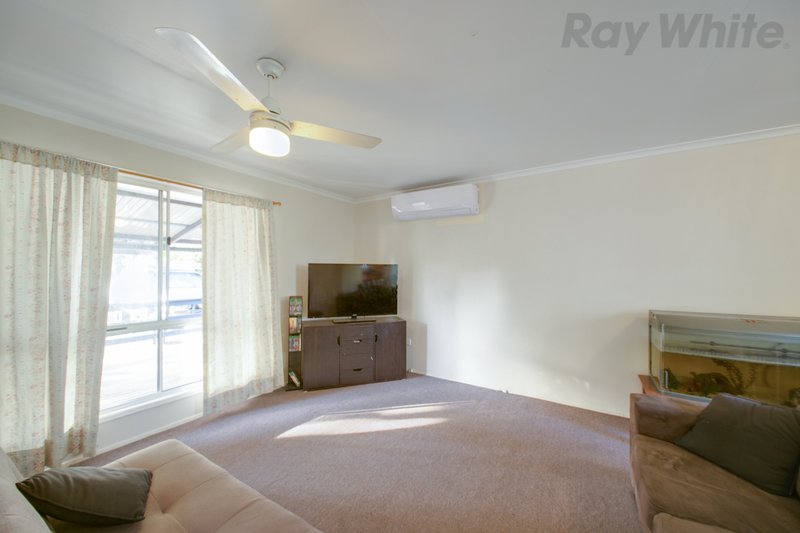 Photo - 17 Luckie Crescent, Tivoli QLD 4305 - Image 4