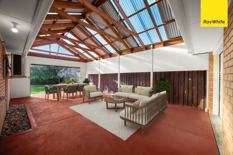 Photo - 17 Lydeamore Place, Kurunjang VIC 3337 - Image 13