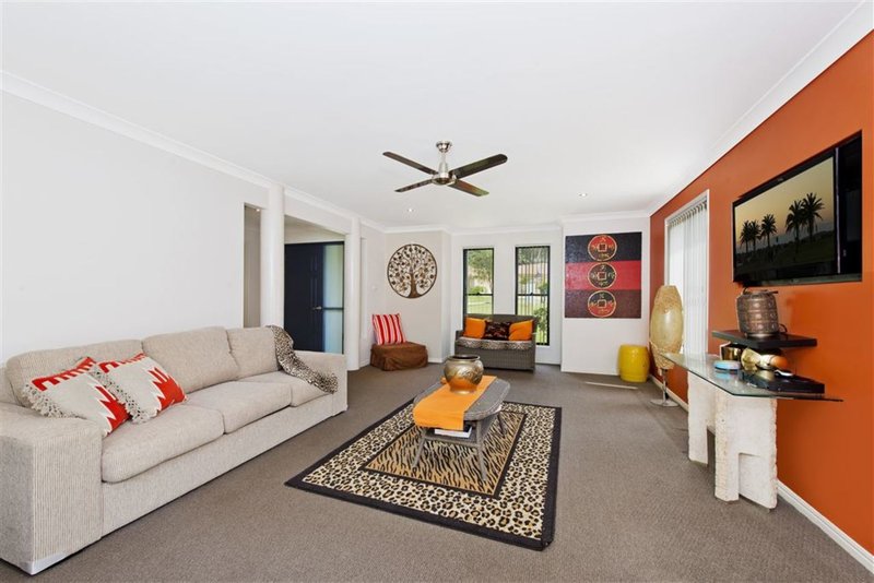 Photo - 17 Lyrebird Place, Port Macquarie NSW 2444 - Image 3