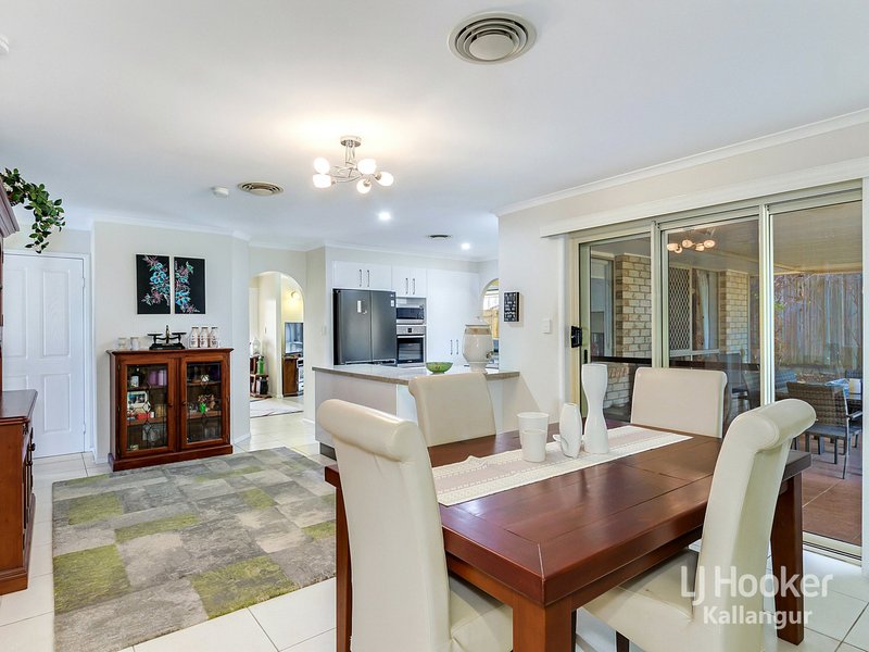 Photo - 17 Macarthur Drive, Kallangur QLD 4503 - Image 4