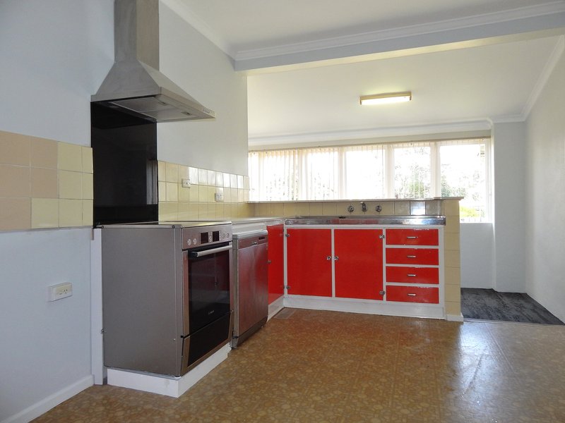 Photo - 17 Macartney Street, Reservoir VIC 3073 - Image 4