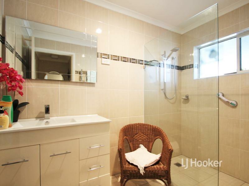 Photo - 17 Macleans Point Road, Sanctuary Point NSW 2540 - Image 10