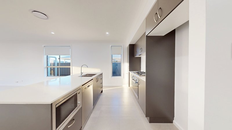 Photo - 17 Magenta Circuit, Dubbo NSW 2830 - Image 7