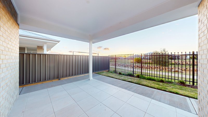 Photo - 17 Magenta Circuit, Dubbo NSW 2830 - Image 16