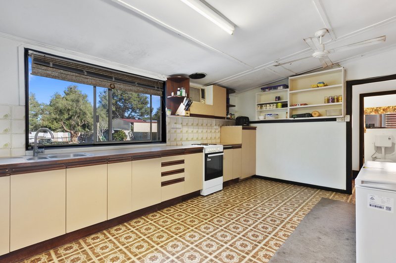 Photo - 17 Main Street, Curramulka SA 5580 - Image 4