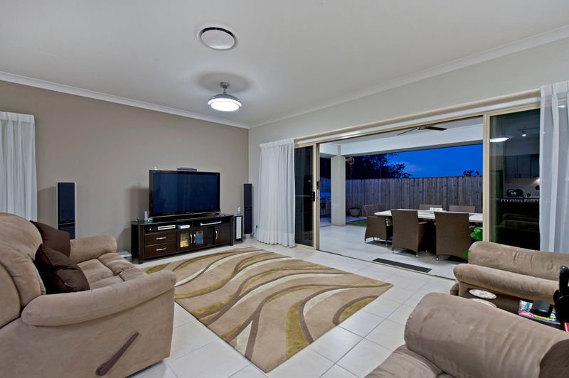 Photo - 17 Major Mitchell Drive, Upper Coomera QLD 4209 - Image 8