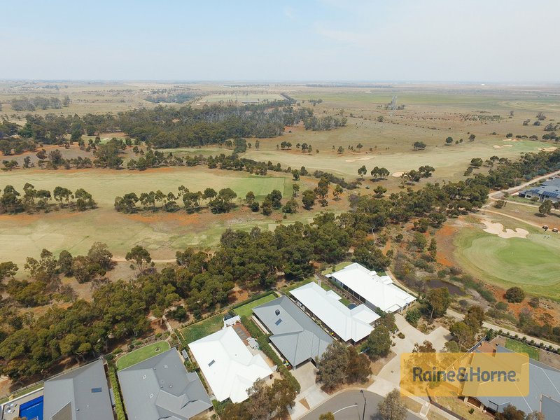 Photo - 17 Maldon Drive, Eynesbury VIC 3338 - Image 16