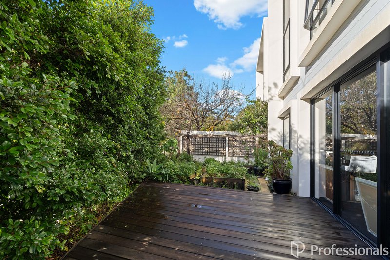 Photo - 17 Manchester Crescent, Bundoora VIC 3083 - Image 18