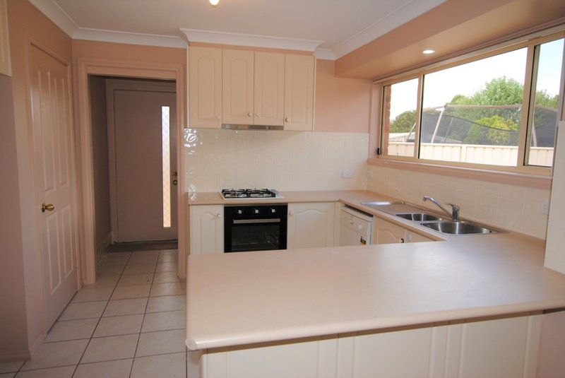 Photo - 17 Mandalay Drive, Griffith NSW 2680 - Image 5