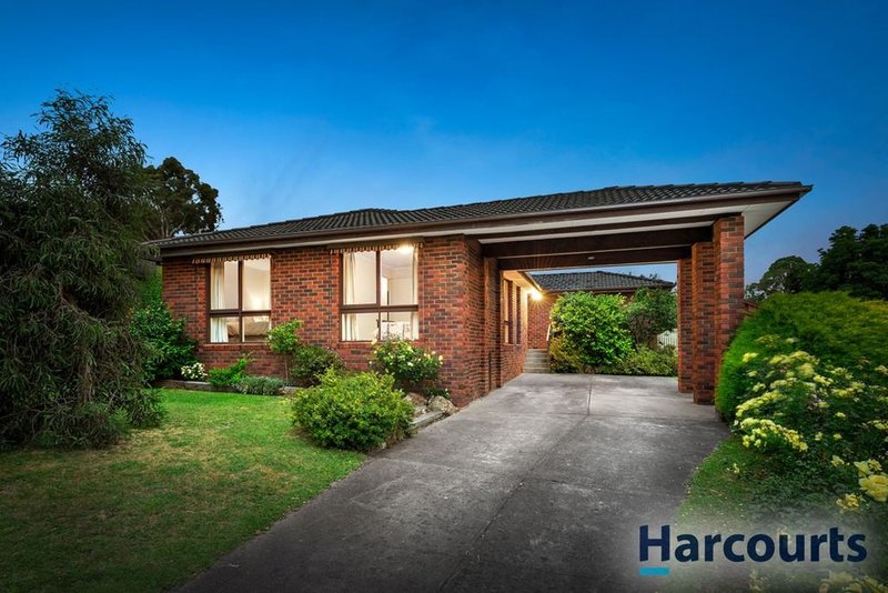 17 Mannix Square, Wantirna VIC 3152