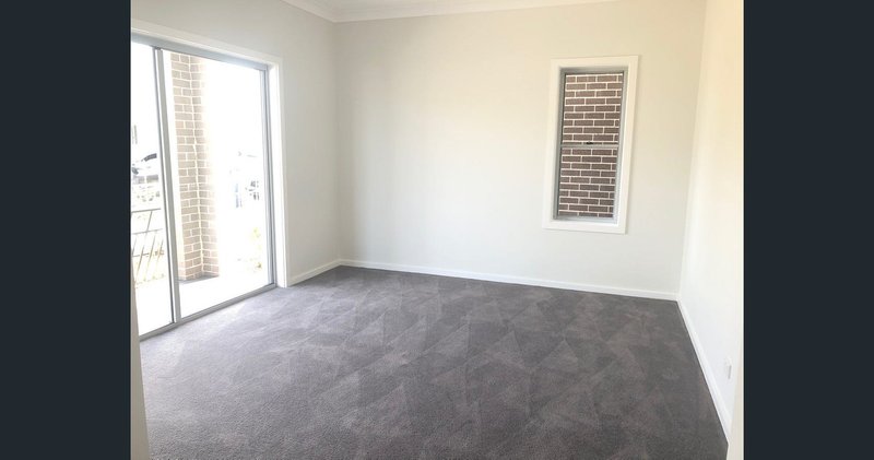 Photo - 17 Mantle Ave , North Richmond NSW 2754 - Image 3