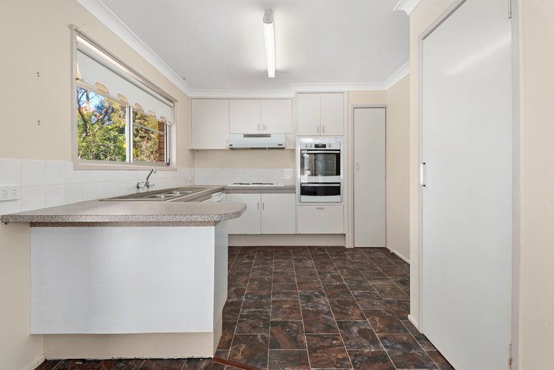 Photo - 17 Manzill Street, Sunnybank Hills QLD 4109 - Image 2