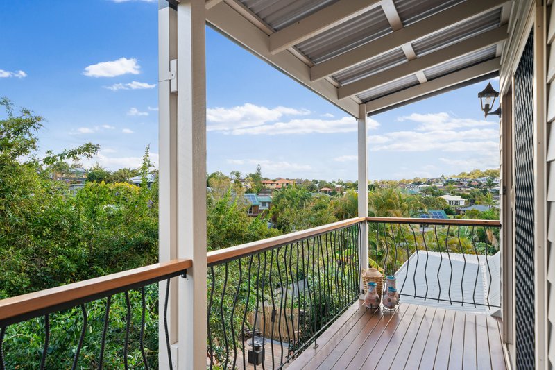 Photo - 17 Marina Court, Eatons Hill QLD 4037 - Image 11