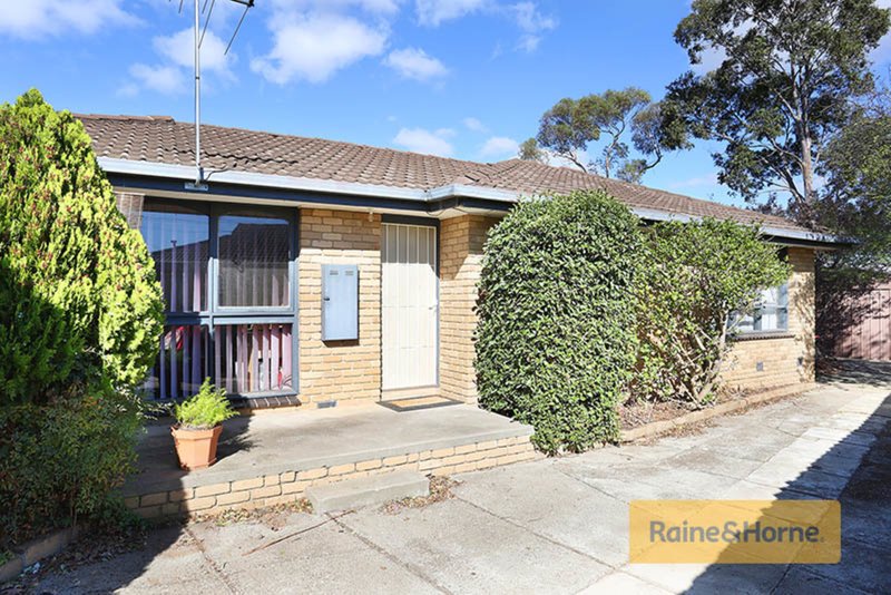 17 Marina Drive, Melton VIC 3337