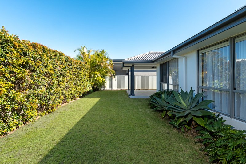 Photo - 17 Marina View Drive, Pelican Waters QLD 4551 - Image 12