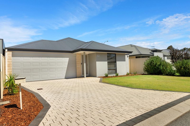 17 Mariposa Gardens, Success WA 6164