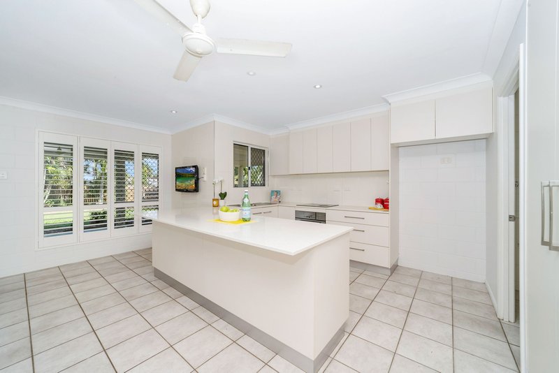 Photo - 17 Martello Drive, Kirwan QLD 4817 - Image 3