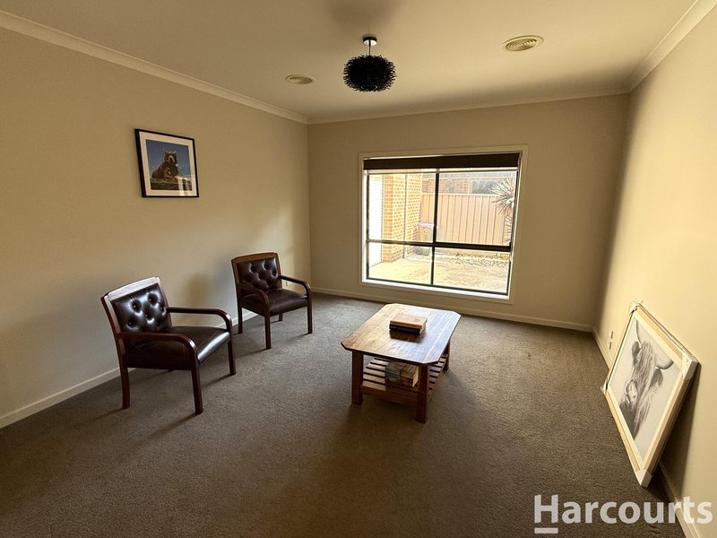 Photo - 17 Matthews Court, Horsham VIC 3400 - Image 5