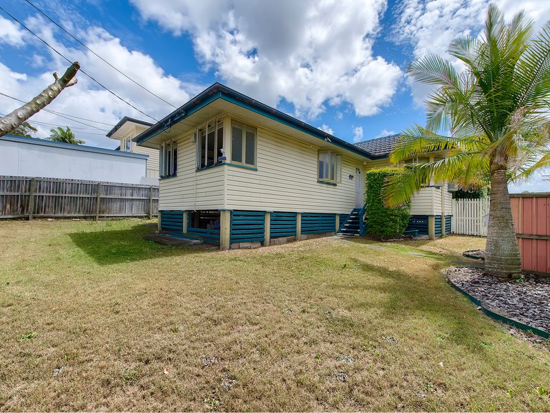 Photo - 17 Matthews Street, Stafford QLD 4053 - Image 10