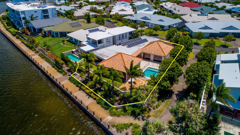 17 Maui Court, Kawana Island QLD 4575