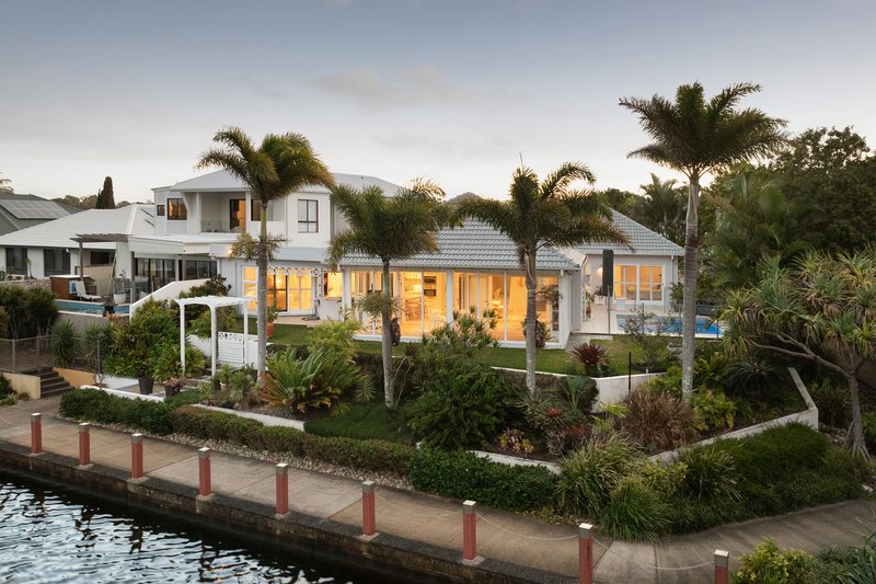 Photo - 17 Maui Court, Parrearra QLD 4575 - Image 1