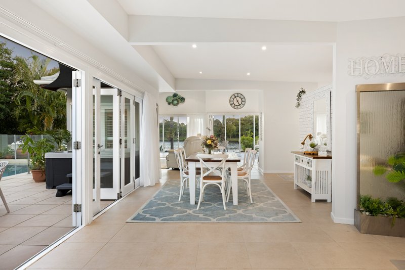 Photo - 17 Maui Court, Parrearra QLD 4575 - Image 7