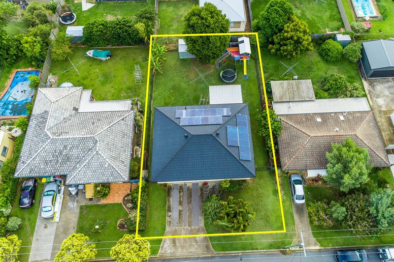 Photo - 17 Maurice Street, Kallangur QLD 4503 - Image 15