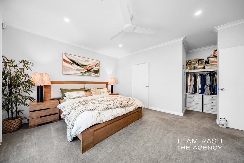 Photo - 17 Mayali Bend, Banksia Grove WA 6031 - Image 5