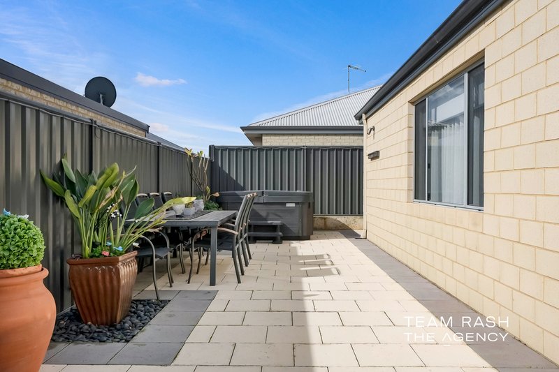 Photo - 17 Mayali Bend, Banksia Grove WA 6031 - Image 26