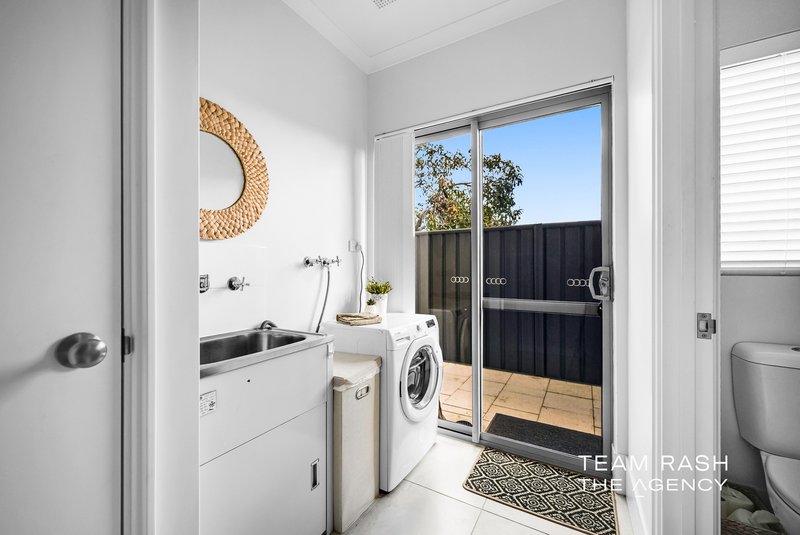 Photo - 17 Mayali Bend, Banksia Grove WA 6031 - Image 28