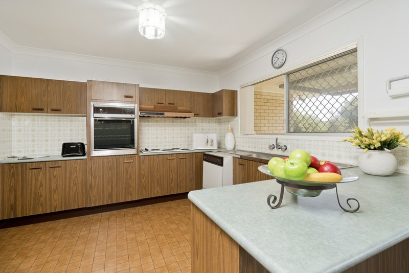 Photo - 17 Mcginn Road, Ferny Grove QLD 4055 - Image 3