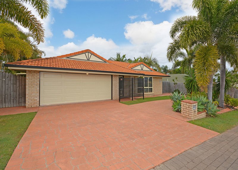 17 Mcliver Street, Kawungan QLD 4655