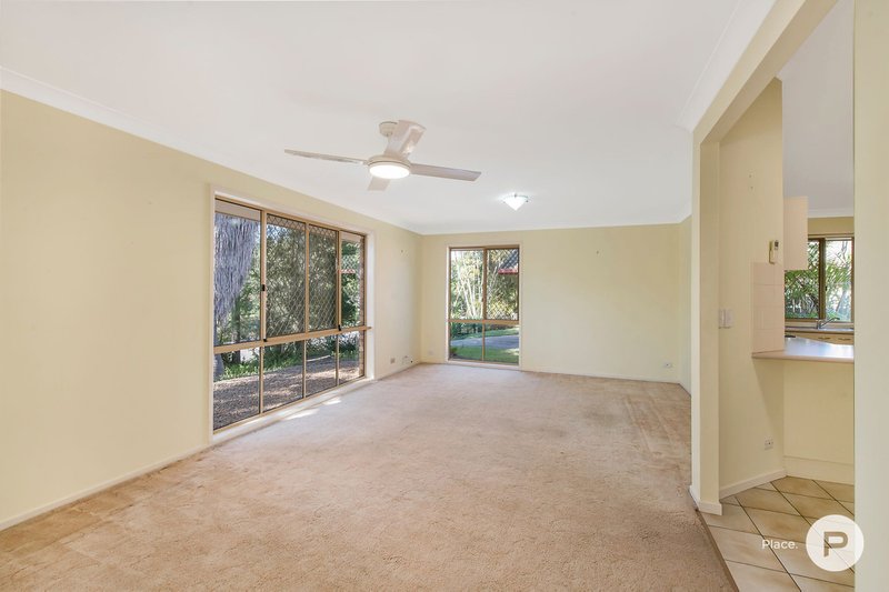 Photo - 17 Mcpherson Road, Sinnamon Park QLD 4073 - Image 6