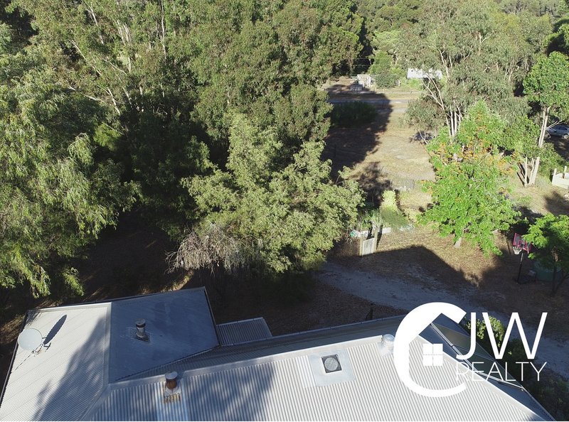 Photo - 17 Melaleuca Place, Nannup WA 6275 - Image 11