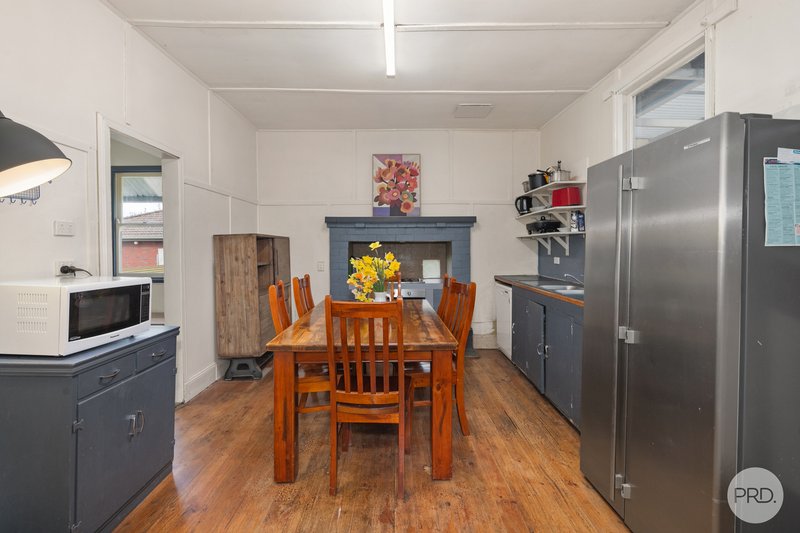 Photo - 17 Melbourne Road, Creswick VIC 3363 - Image 6