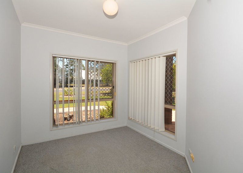 Photo - 17 Meledie Avenue, Kawungan QLD 4655 - Image 6