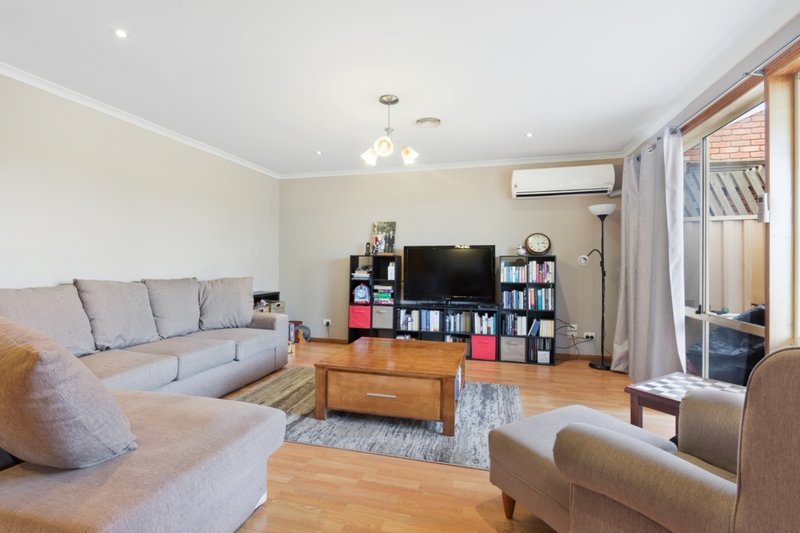 Photo - 1/7 Melita Avenue, Werribee VIC 3030 - Image 10