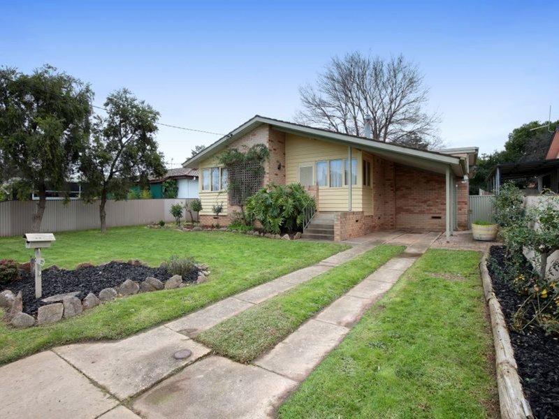 17 Menzies Avenue, Kooringal NSW 2650