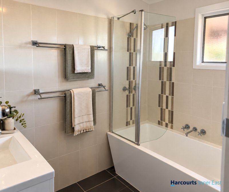Photo - 17 Meron Street, Wynnum West QLD 4178 - Image 6