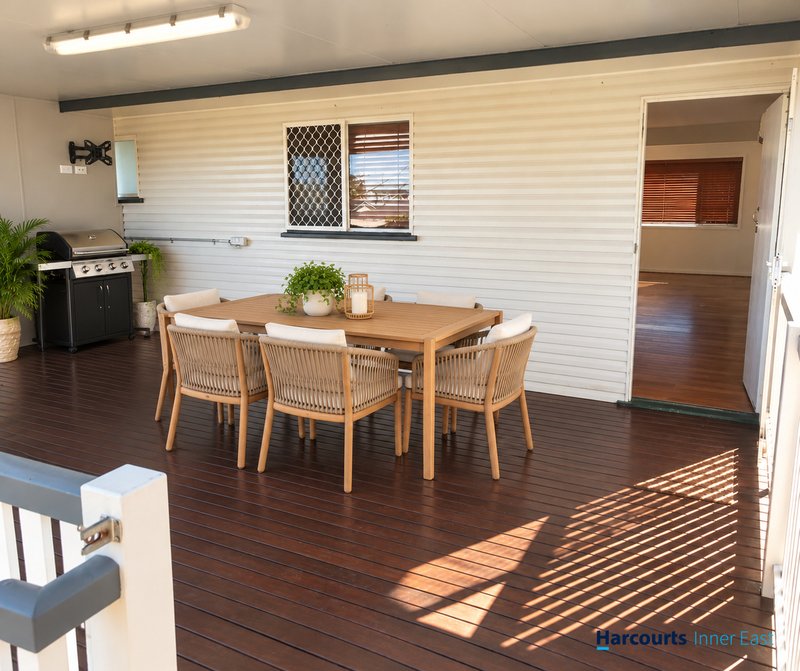 Photo - 17 Meron Street, Wynnum West QLD 4178 - Image 7