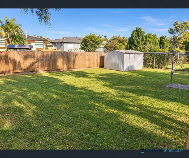 Photo - 17 Meron Street, Wynnum West QLD 4178 - Image 8