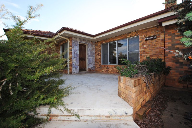 Photo - 17 Messner Street, Griffith NSW 2680 - Image 2