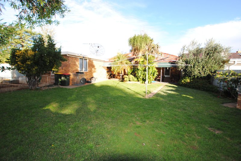 Photo - 17 Messner Street, Griffith NSW 2680 - Image 5